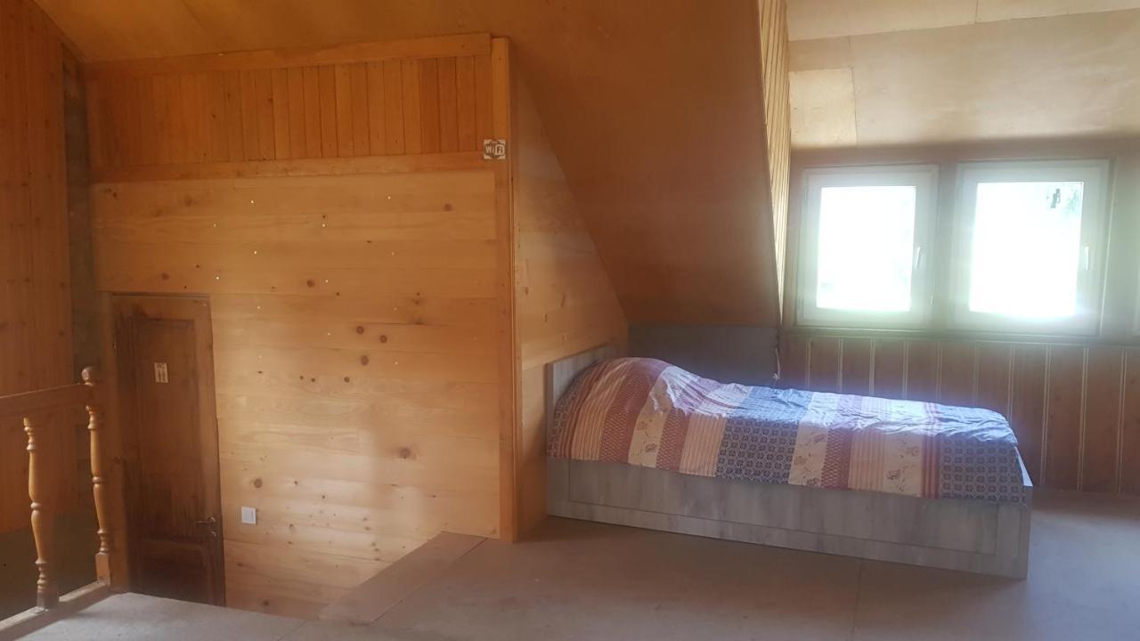 Hostel The Misty Mountains Местия Екстериор снимка