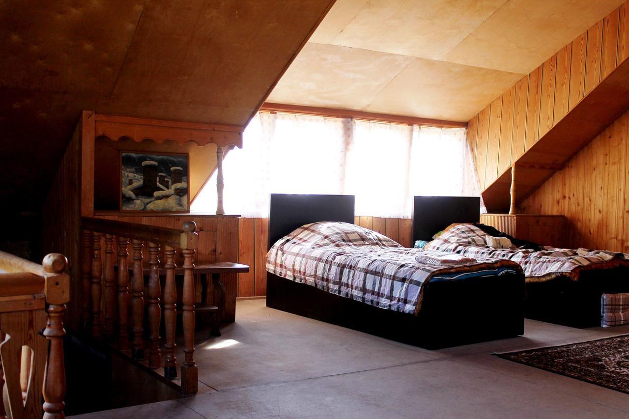 Hostel The Misty Mountains Местия Екстериор снимка